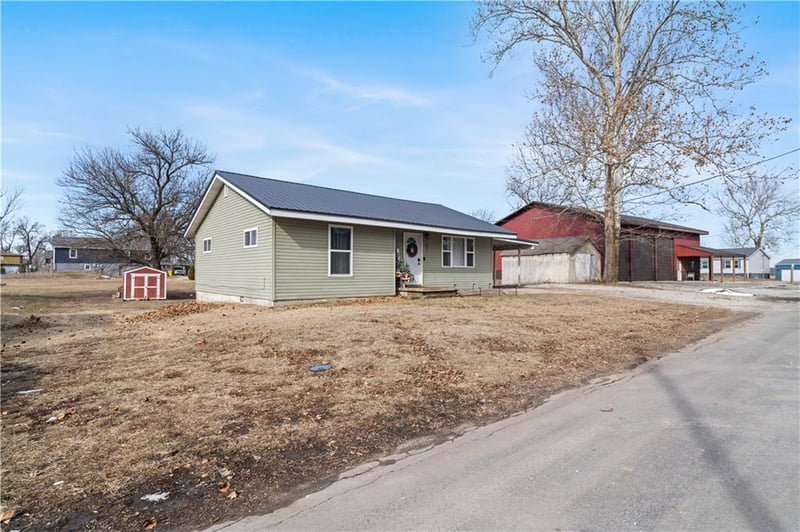 131 Ash St, Rushville, MO 64484