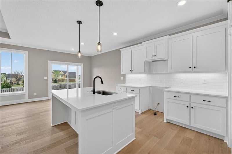25069 94th Ter, Lenexa, KS 66227