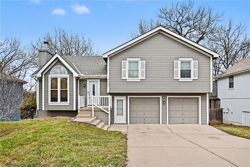 9600 87th Ter, Kansas City, MO 64153
