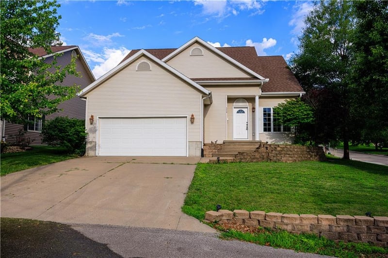 126 Memory Ln, Maryville, MO 64468