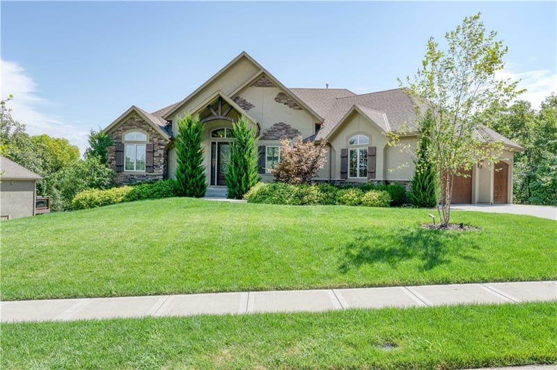 6901 Norton Ave, Gladstone, MO 64119