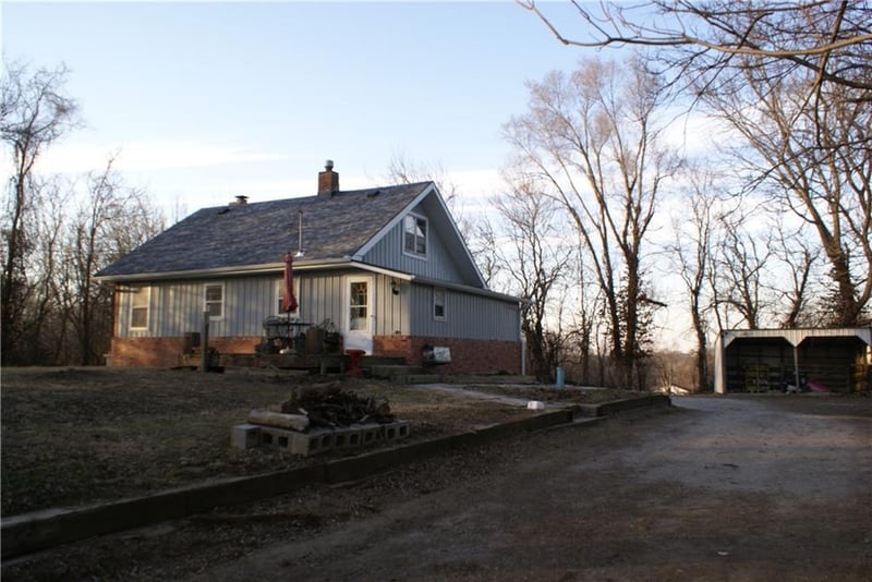 6501 16th St, St Joseph, MO 64504