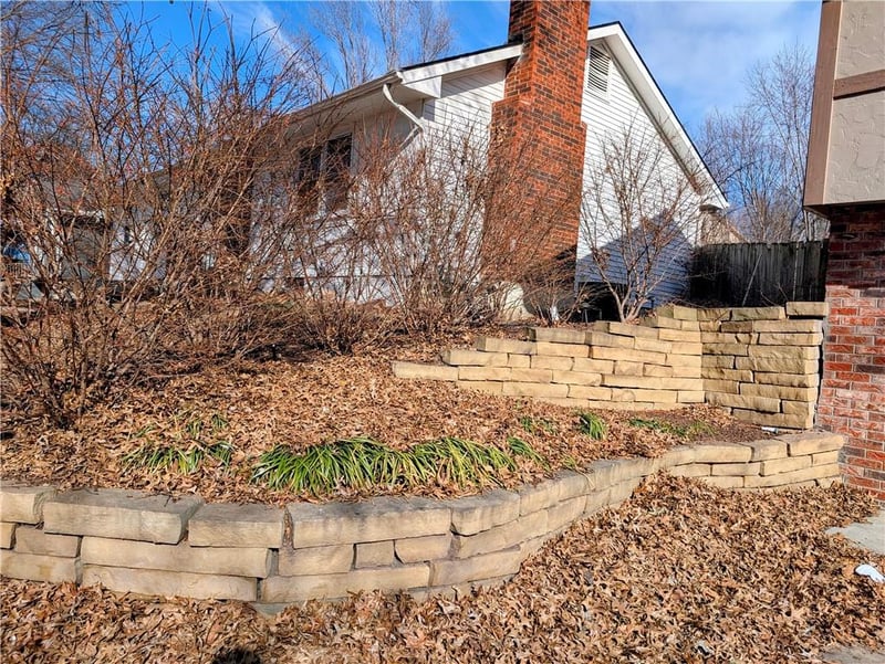 8113 Serene Ave, Kansas City, MO 64152