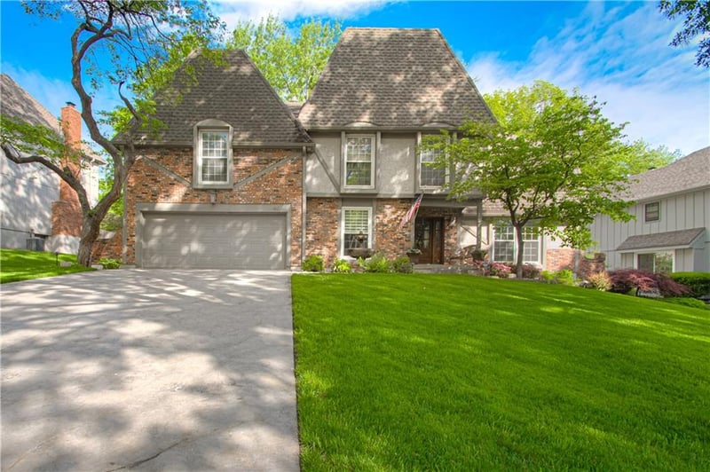 410 130th Ter, Kansas City, MO 64145