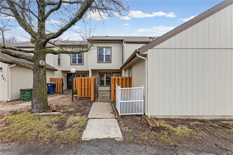 729 121 Ter, Kansas City, MO 64146
