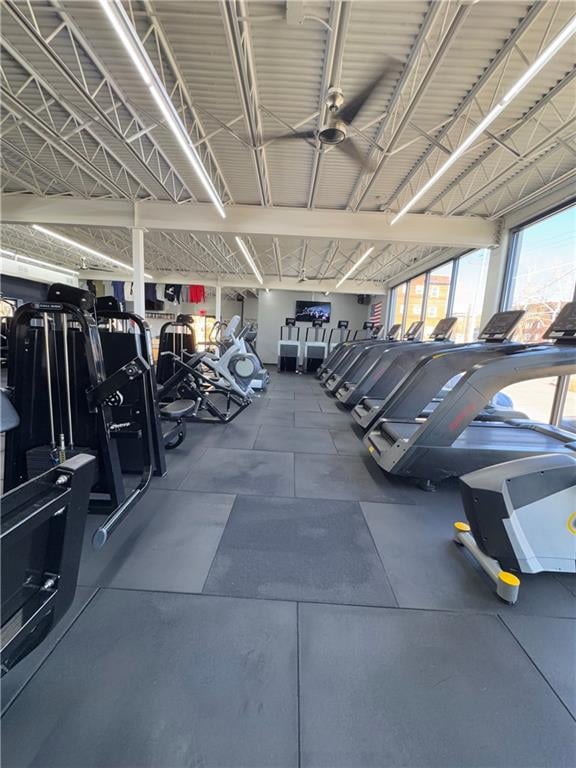 3800 Summit St, Kansas City, MO 64111