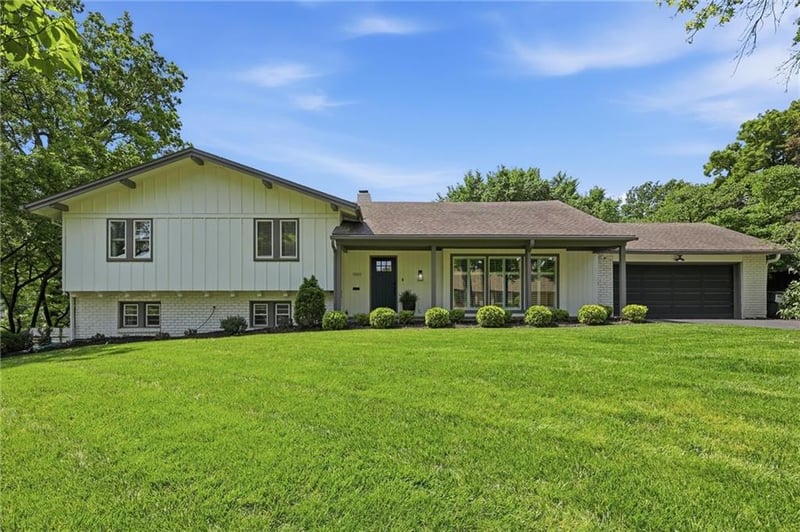 1901 70th St, Mission Hills, KS 66208