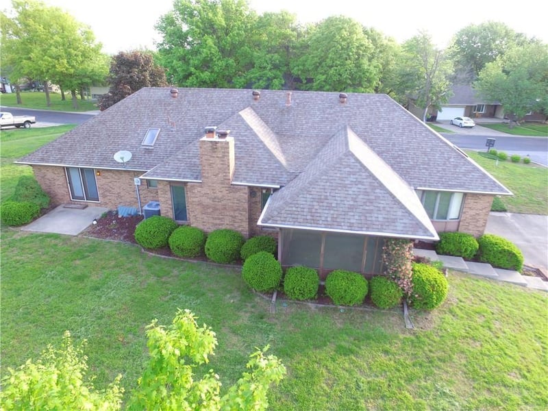 1410 Grandview Dr, Warrensburg, MO 64093