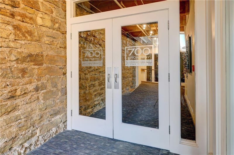 700 Broadway St #401, Kansas City, MO 64105