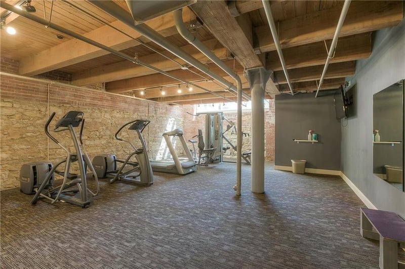 700 Broadway St #401, Kansas City, MO 64105