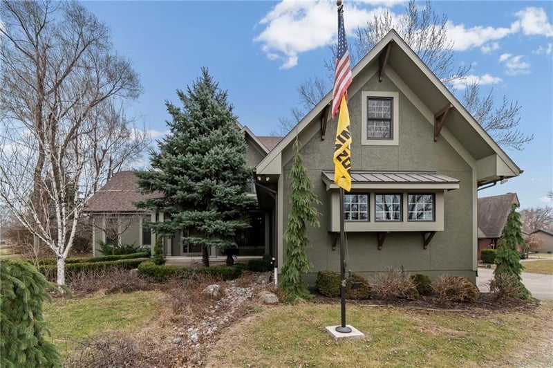 615 E 6th St, Lawson, MO 64062
