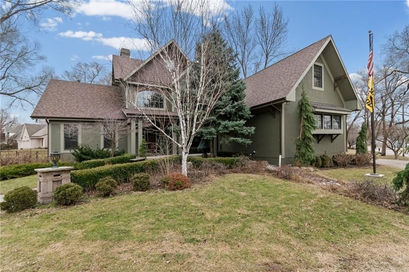 615 E 6th St, Lawson, MO 64062