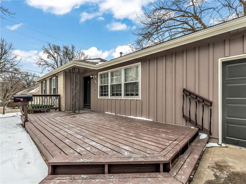 9807 79th Ter, Raytown, MO 64138