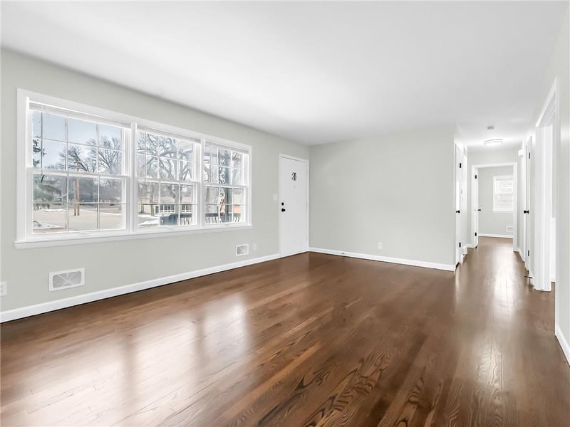 9807 79th Ter, Raytown, MO 64138
