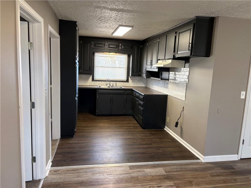 10201 Belmont Ave, Kansas City, MO 64134