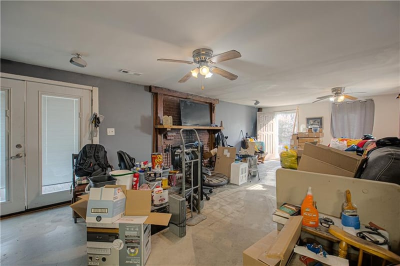 3006 Parvin Rd, Kansas City, MO 64117