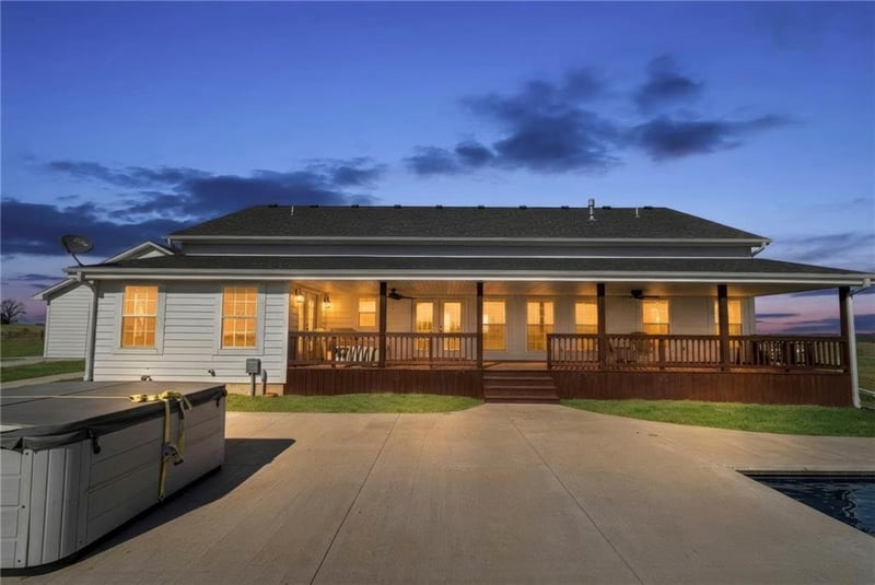 4520 NW 1270 Rd, Deepwater, MO 64740