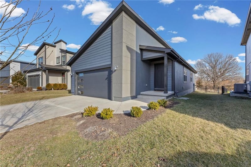 18057 Hauser St, Overland Park, KS 66013