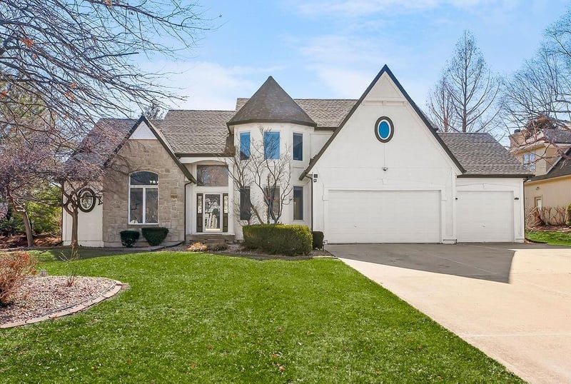 14260 Granada Ct, Leawood, KS 66224