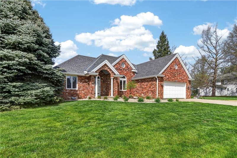 1504 Hillcrest Ct, Atchison, KS 66002