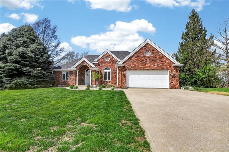 1504 Hillcrest Ct, Atchison, KS 66002