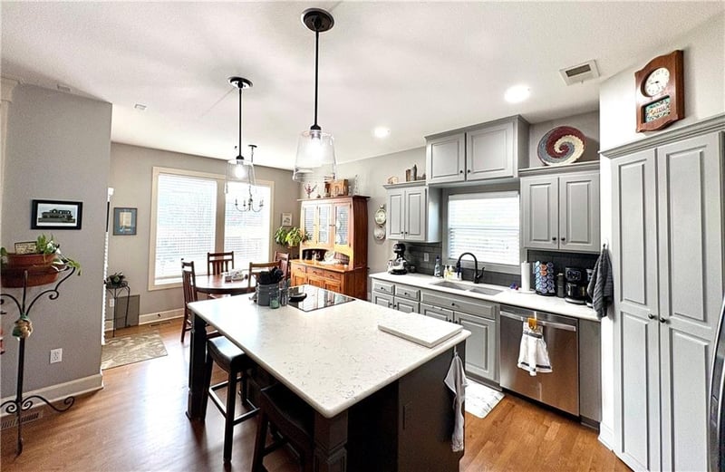 16623 172nd Ter, Olathe, KS 66062