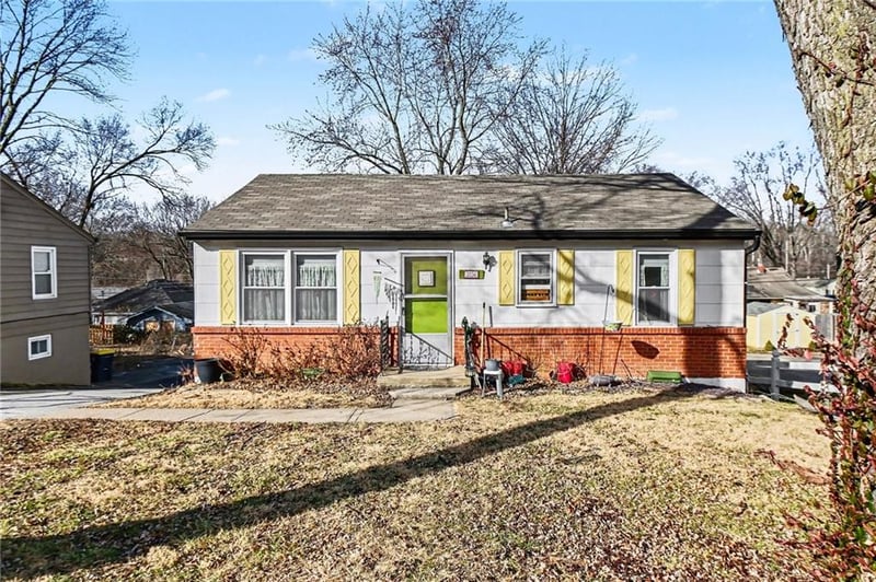3936 Spruce Ave, Kansas City, MO 64117