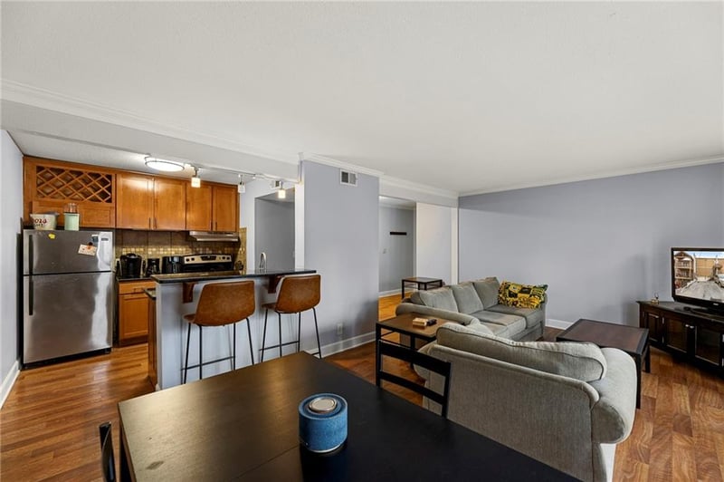 4727 Jarboe St #93, Kansas City, MO 64112