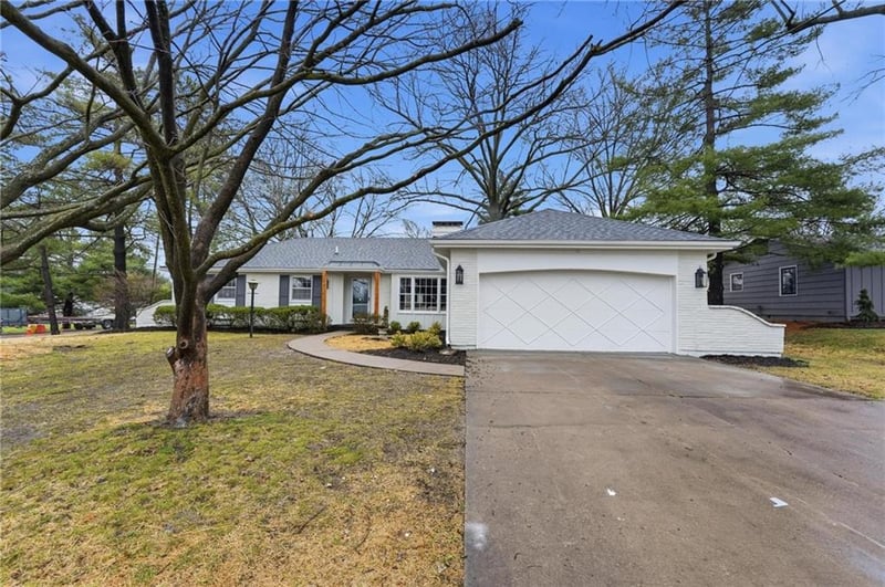 6301 Woodson Dr, Mission, KS 66202