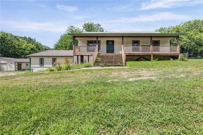 30904 Pressonville Rd, Paola, KS 66071