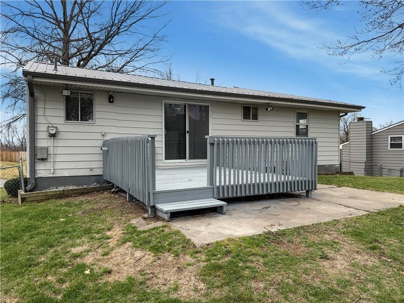 5342 Palmer Ave, Kansas City, MO 64119