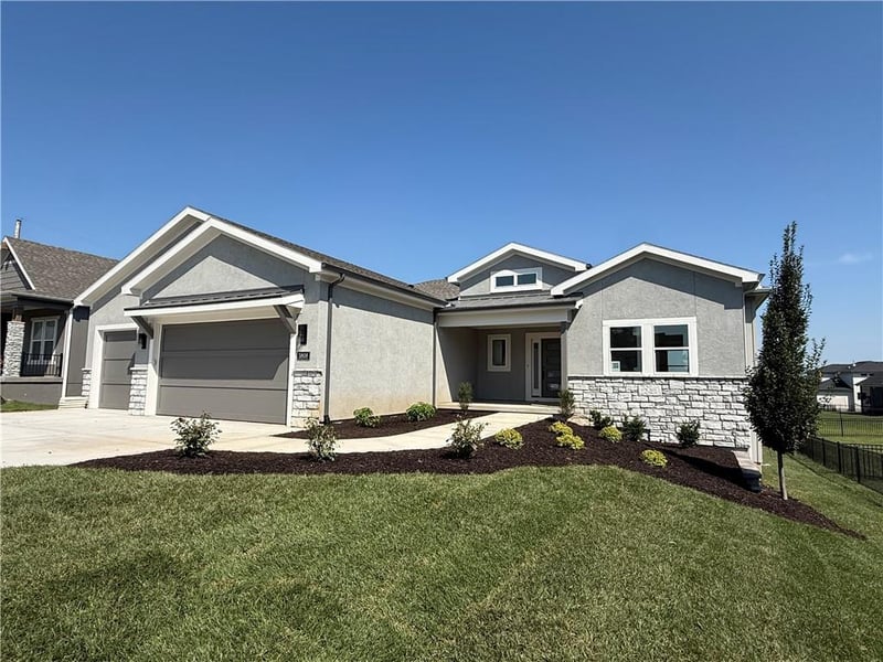 3808 W 187th St, Overland Park, KS 66085
