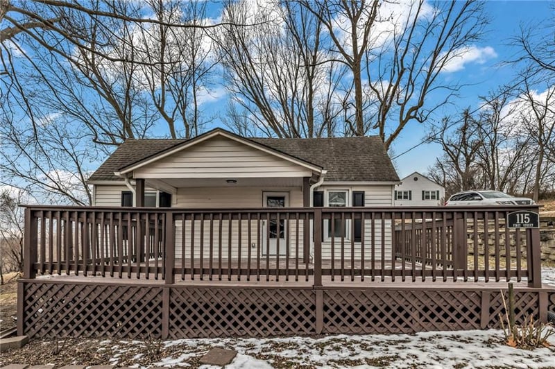 115 1st St, Farley, MO 64028