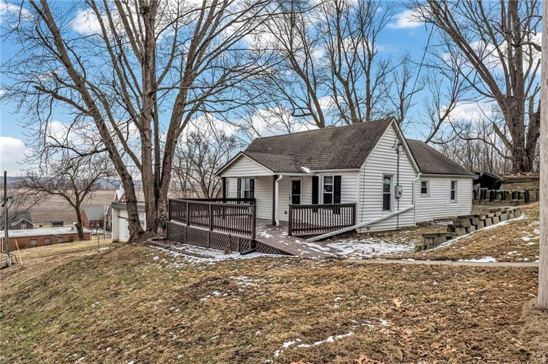 115 1st St, Farley, MO 64028