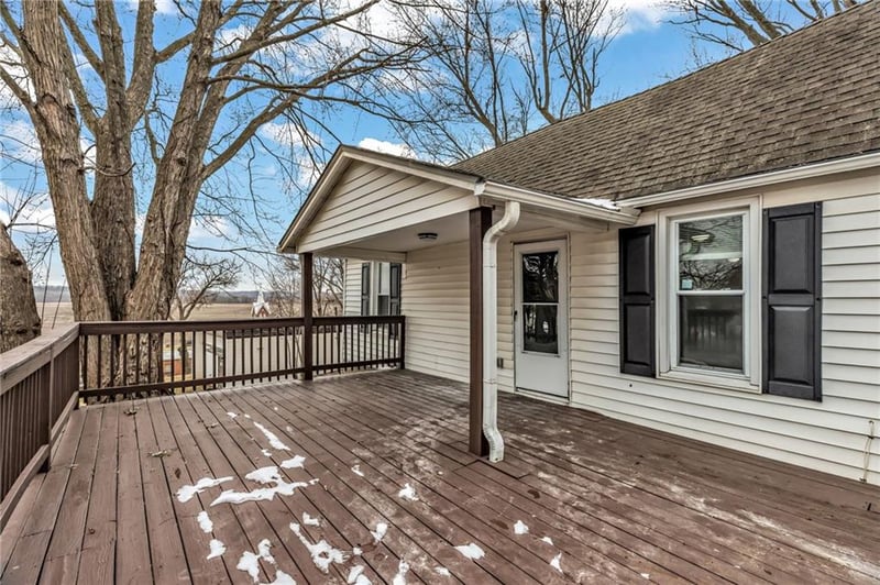 115 1st St, Farley, MO 64028