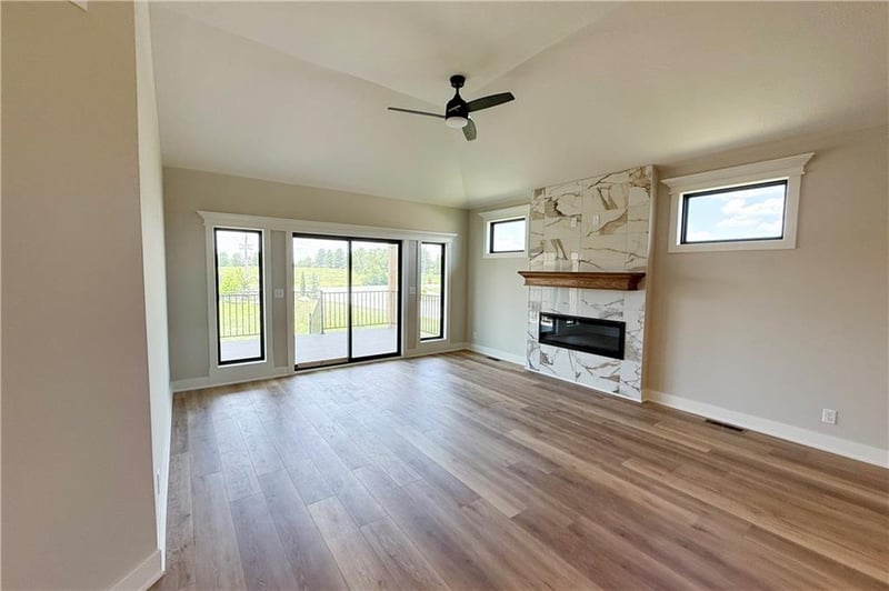 27604 128th Ct, Lee's Summit, MO 64086