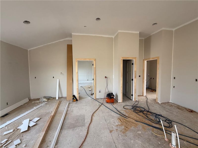 27604 128th Ct, Lee's Summit, MO 64086