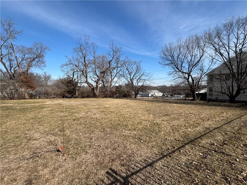 512 Santa Fe Trl, Kansas City, MO 64145