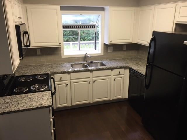 5912 75th St, Overland Park, KS 66208