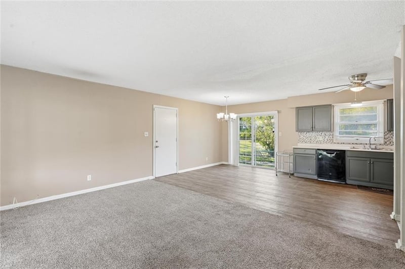 8705 83rd Ter, Raytown, MO 64138