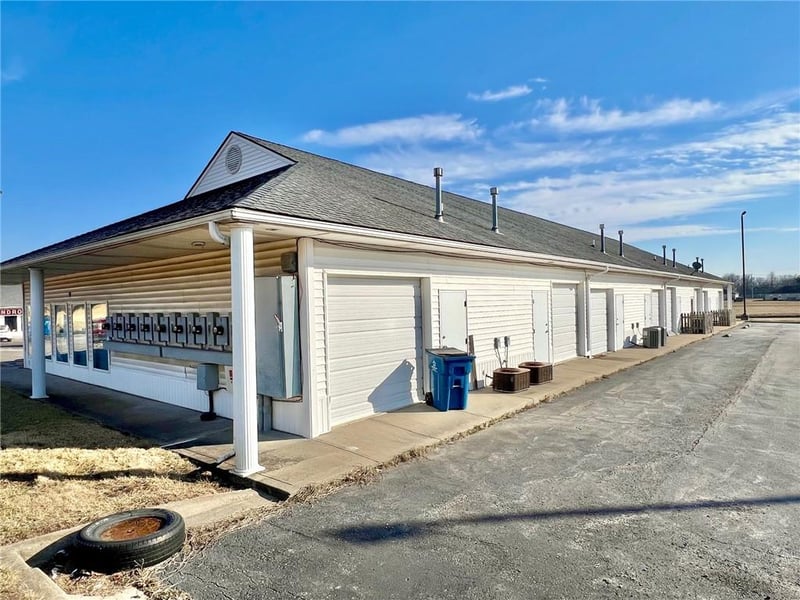 309 Park Ln, Odessa, MO 64076
