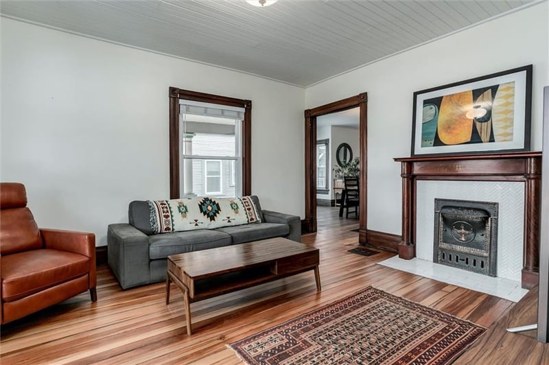 3928 Terrace St, Kansas City, MO 64111