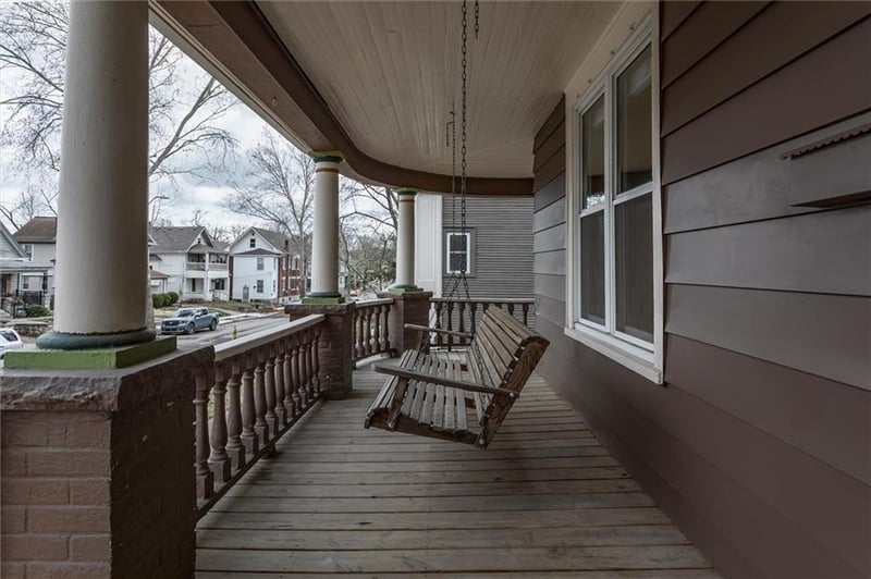 3928 Terrace St, Kansas City, MO 64111