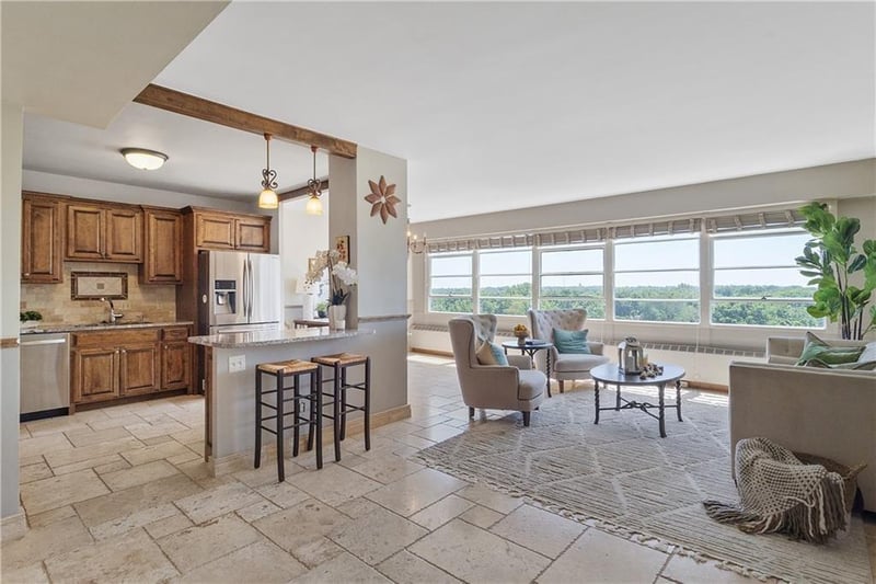 333 Meyer Blvd #1215, Kansas City, MO 64113