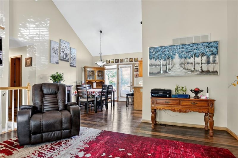 4507 N Fuller Ave, Kansas City, MO 64117