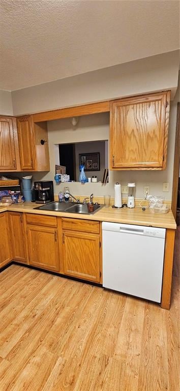 304 E 16th St, Holden, MO 64040