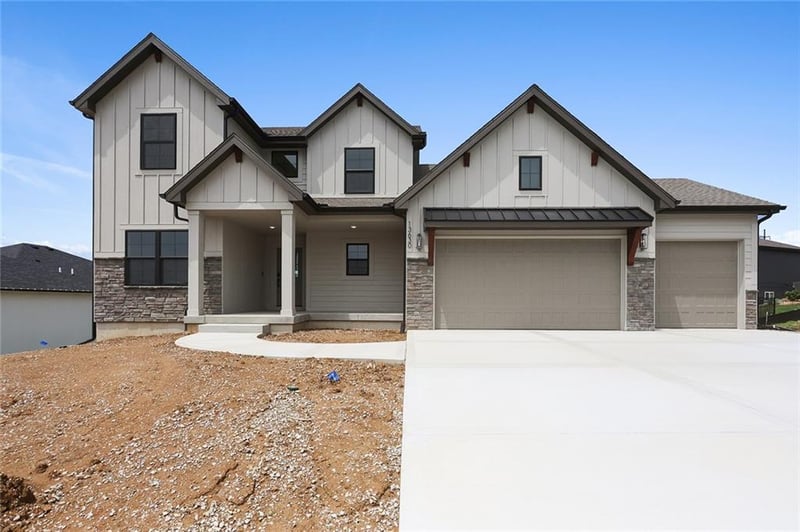 13630 Clover Ct, Kearney, MO 64060