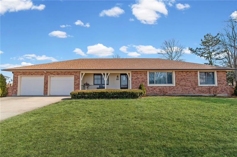 507 N Main St, Higginsville, MO 64037