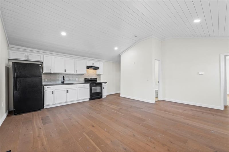 1128 Quincy St, Leavenworth, KS 66048