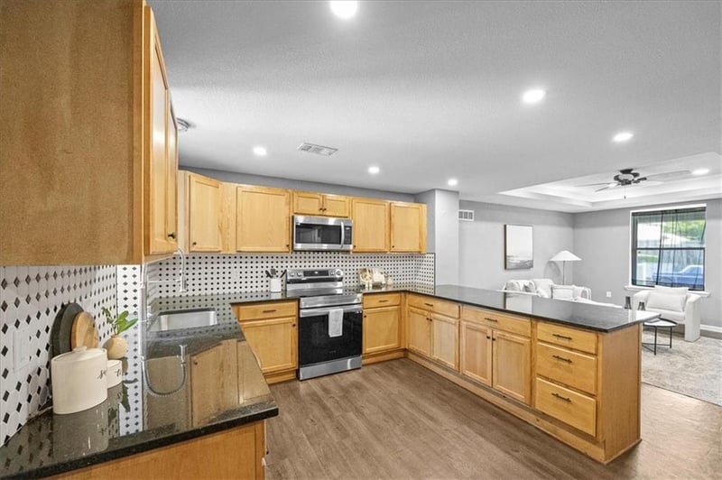 933 Ohio Ave, Kansas City, KS 66101